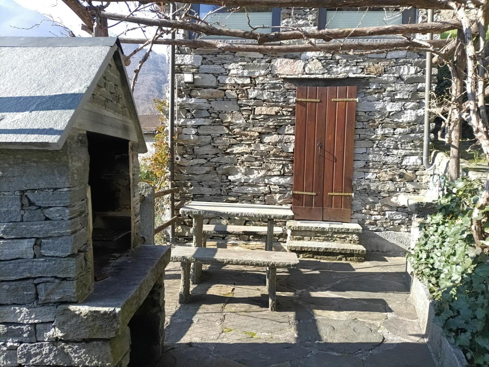 Villa Rustico "Casa Di Sasso" Intragna TI Exterior foto